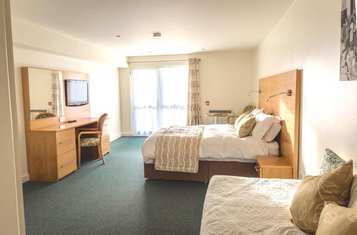 Croyde Bay Hotel Or Self Catering Bagian luar foto