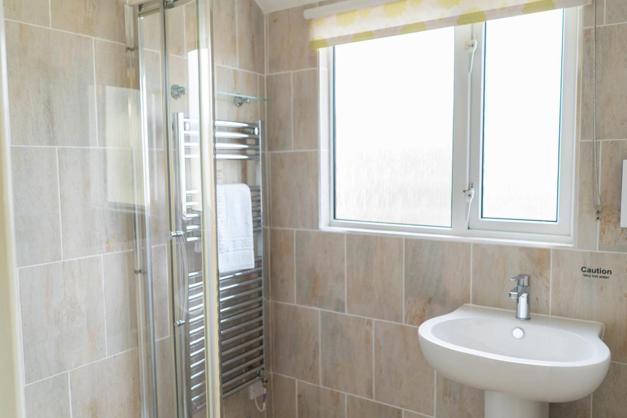 Croyde Bay Hotel Or Self Catering Bagian luar foto